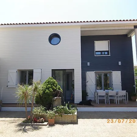 Couette-café Les Algues Du Grau 3*